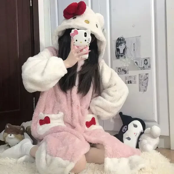 albornoz hello kitty chic
