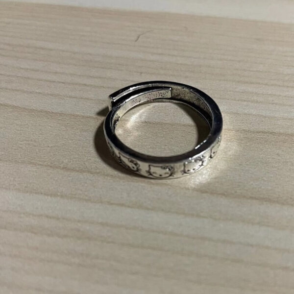anillo de hello kitty
