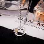 collar hello kitty tiny chum
