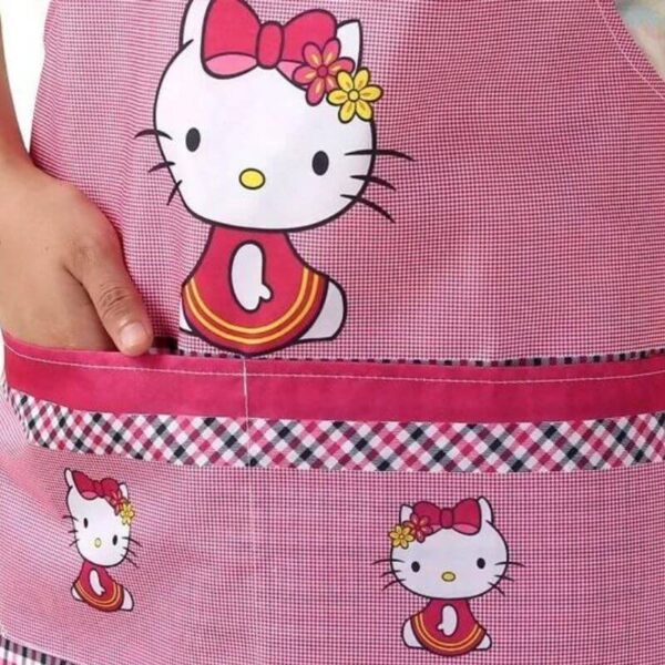 delantal hello kitty rosa