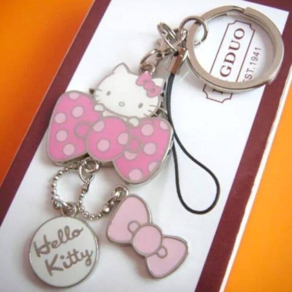 llavero hello kitty lazo