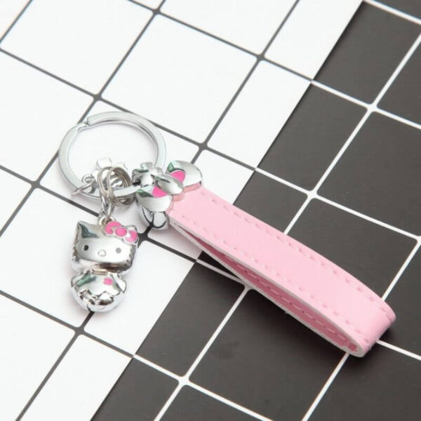 llavero hello kitty trebol