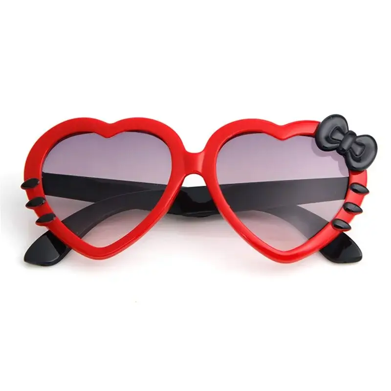 gafas de sol hello kitty corazon rojo
