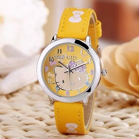 reloj de hello kitty amarillo