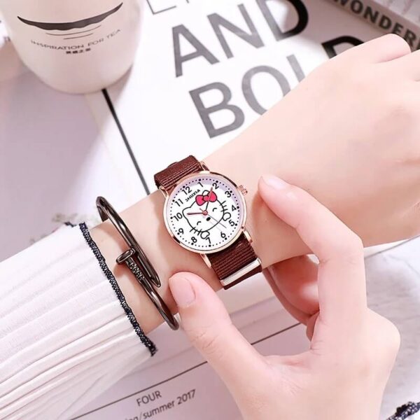 reloj hello kitty marron
